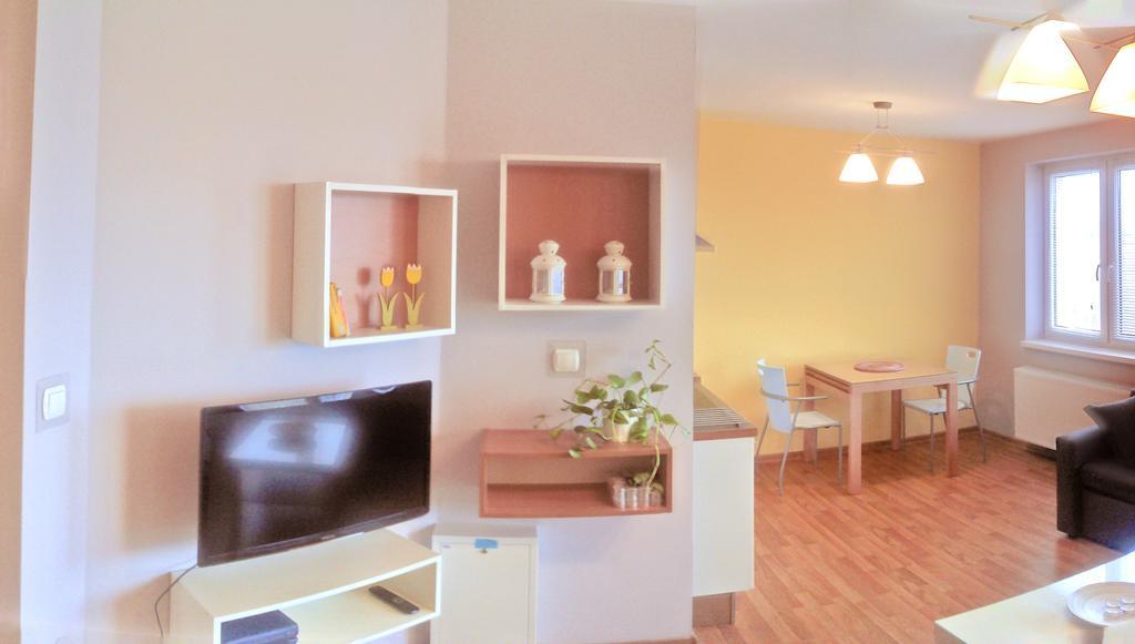 Tahiti Apartment Wroclaw Ngoại thất bức ảnh